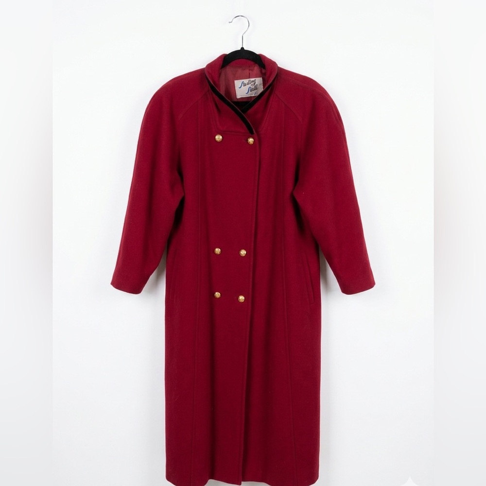 Vintage Sterling Stall 100% Virgin Wool Coat - Gold Crest Buttons
